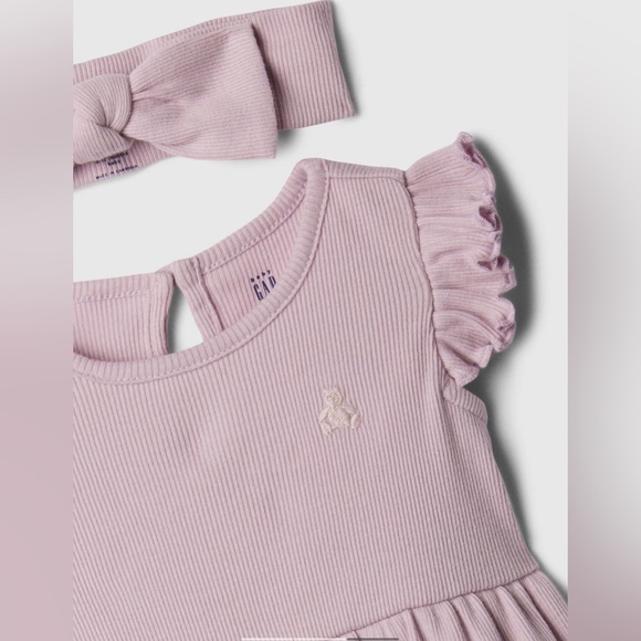 Baby Gap 3 Piece Ribbed Outfit in Pale Purple Plum, size 3-6M - Picture 3 of 12